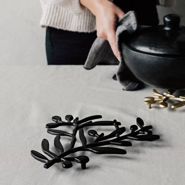 Matte Black Metal Trivet