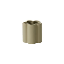 Load image into Gallery viewer, Flower Petal Vase, 3 Colors