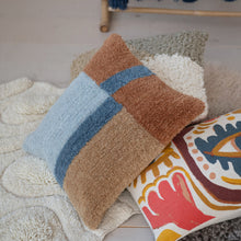 Load image into Gallery viewer, 18" New Zealand Wool/Cotton Tufted Pillow
