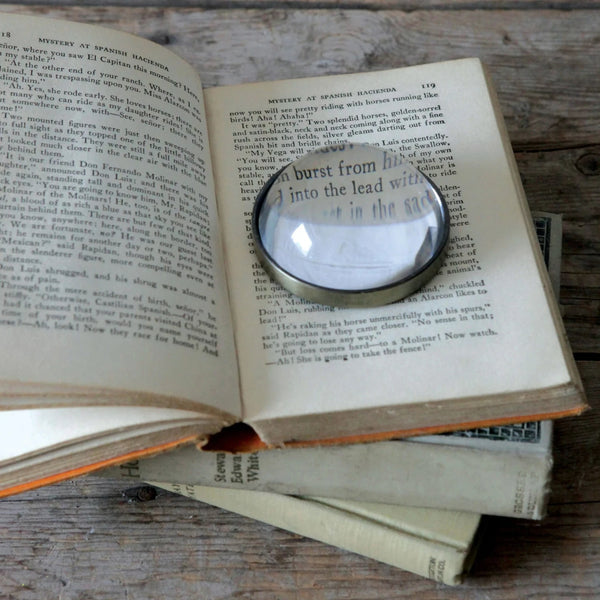 3" Paperweight/Magnifying Glass