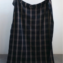 Load image into Gallery viewer, Black/Tan Plaid Throw