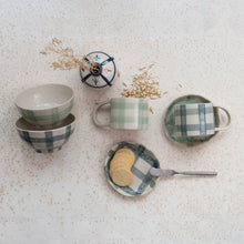 Load image into Gallery viewer, 12oz Grid Mug, 2 Colors