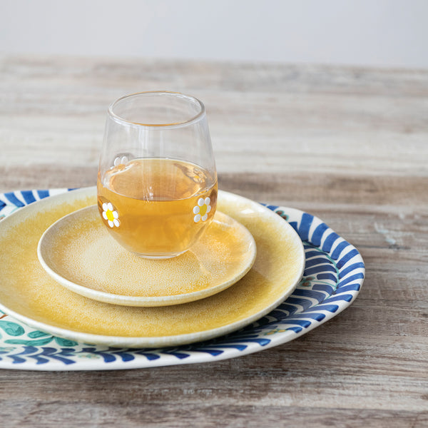16oz Drinking Glass w/ Embedded Daisies
