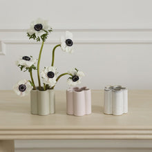 Load image into Gallery viewer, Flower Petal Vase, 3 Colors